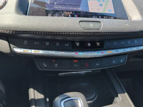 Used 2019 Cadillac XT4 Premium Luxury FWD image 22