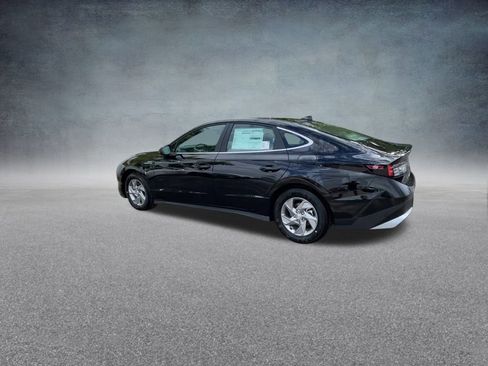 Used 2026 Hyundai Sonata SE image 16