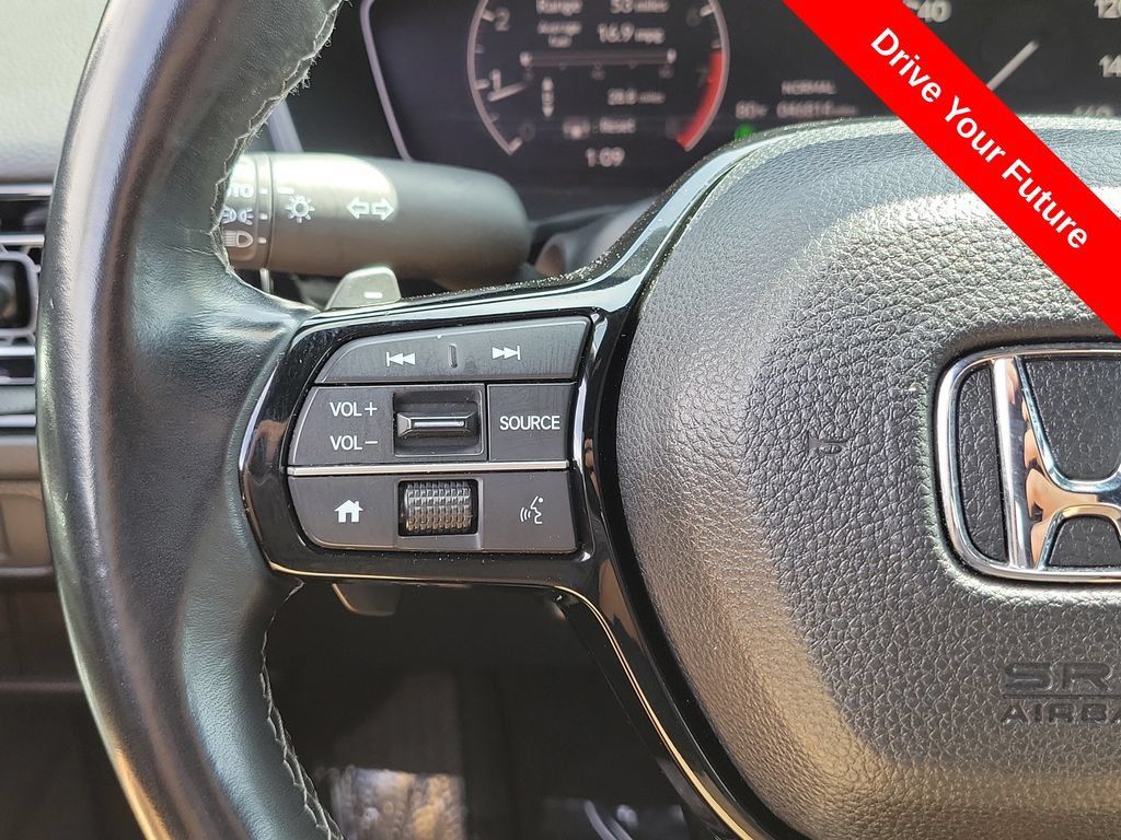 Used 2025 Honda Civic Sport image 6
