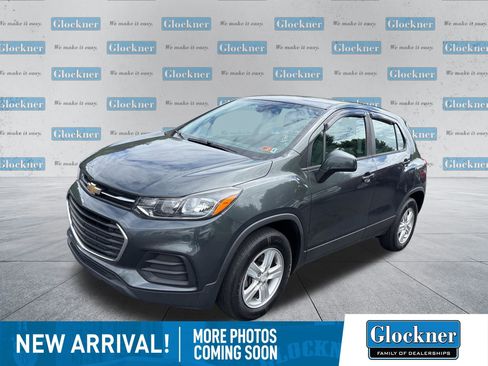 Used 2020 Chevrolet Trax LS AWD/4WD image 1