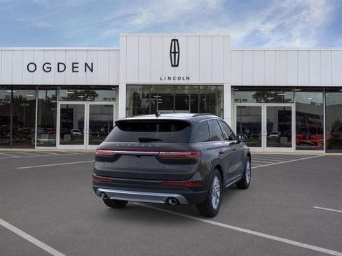 New 2026 Lincoln Corsair Premiere image 8