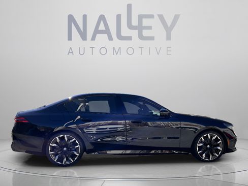 Used 2026 BMW i5 eDrive40 w/ M Sport Package AWD/4WD image 4