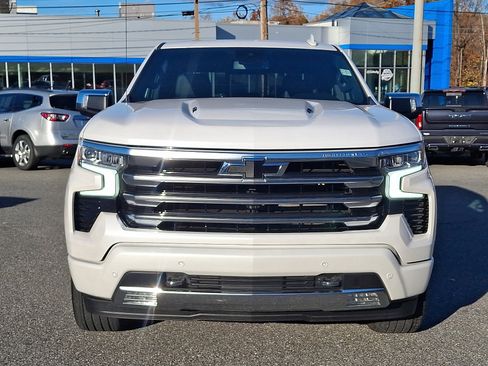 Used 2023 Chevrolet Silverado 1500 High Country w/ High Country Premium Package image 2