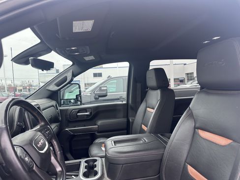 Used 2022 GMC Sierra 2500 AT4 w/ AT4 Premium Plus Package image 12