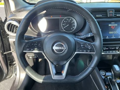 Used 2024 Nissan Versa SR FWD image 19