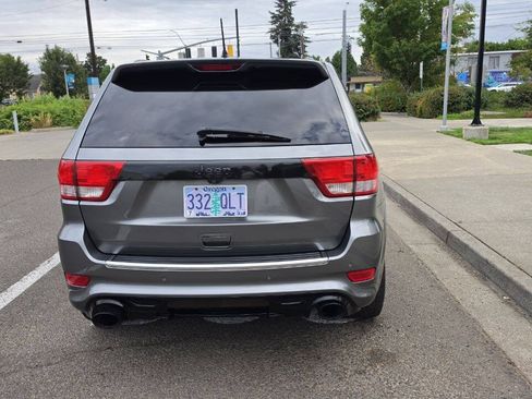 Used 2012 Jeep Grand Cherokee SRT8 w/ Luxury Group II AWD/4WD image 7
