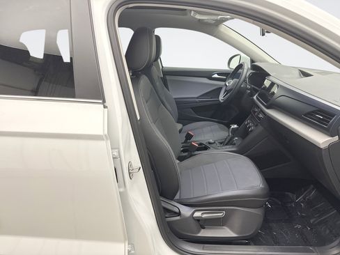 Used 2022 Volkswagen Taos SE image 17