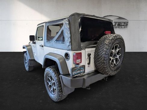Used 2016 Jeep Wrangler Sport image 8