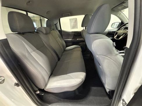 Used 2019 Toyota Tacoma SR5 image 21