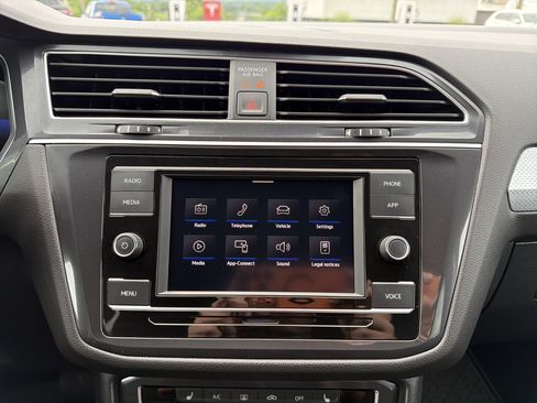 Used 2024 Volkswagen Tiguan S AWD/4WD image 16