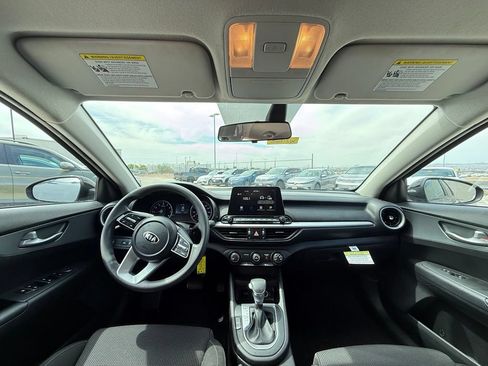 Used 2021 Kia Forte LXS FWD image 15