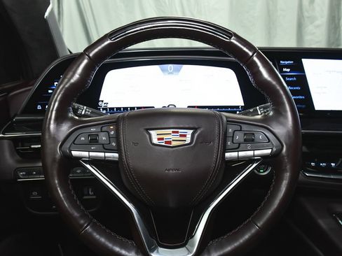 Used 2023 Cadillac Escalade ESV Sport Platinum w/ LPO, ONYX Package AWD/4WD image 33