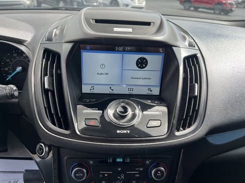 Used 2017 Ford Escape Titanium image 29