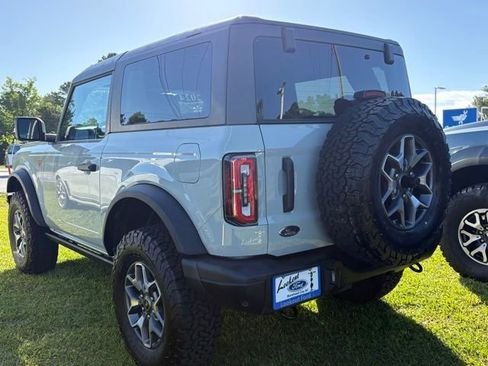 Used 2024 Ford Bronco Badlands AWD/4WD image 3