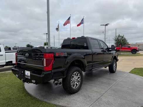 Used 2022 Ford F250 Lariat w/ Lariat Ultimate Package AWD/4WD image 7