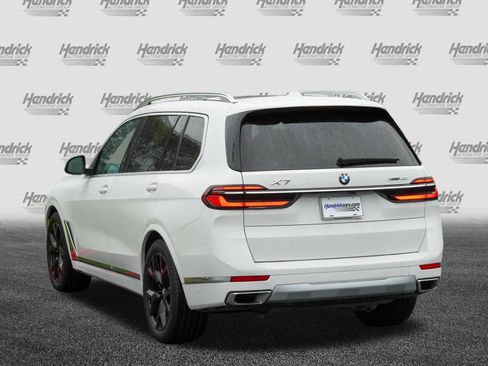 Used 2024 BMW X7 xDrive40i AWD/4WD image 7