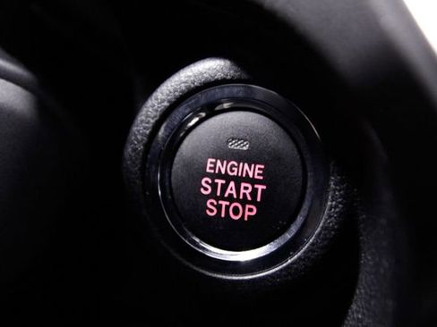 Used 2023 Subaru Forester Premium image 32