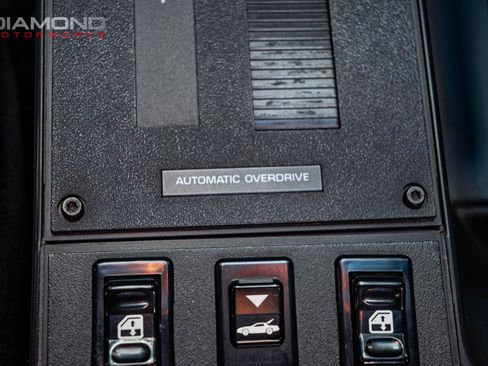 Used 1989 Chevrolet Camaro IROC-Z RWD image 80