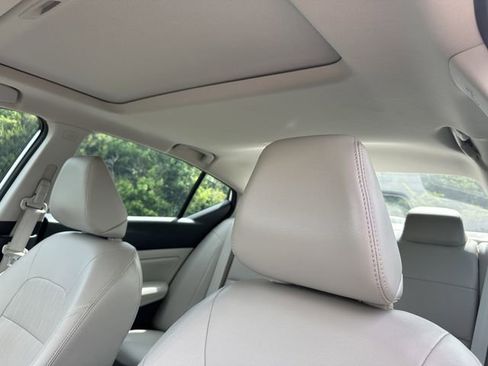 Used 2019 Nissan Altima 2.5 Platinum FWD image 31