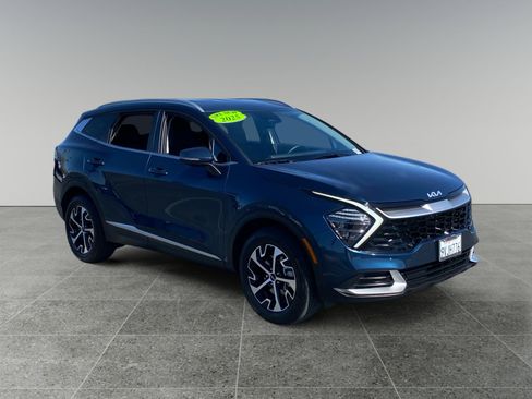 Used 2025 Kia Sportage EX image 7