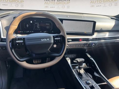 New 2026 Kia Sorento SX Prestige w/ Olive Brown Leather Package AWD/4WD image 10