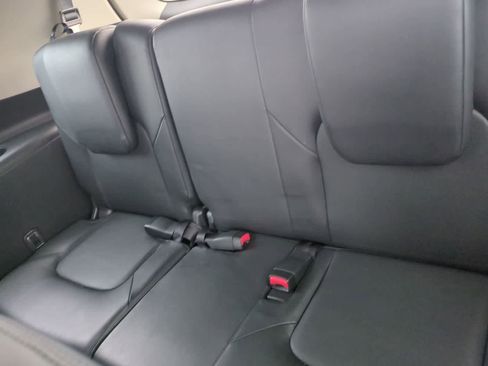 Used 2022 Nissan Armada SL w/ Captain's Chairs Package image 22