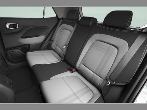 New 2026 Hyundai Venue SEL FWD image 13