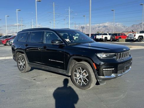 Used 2024 Jeep Grand Cherokee L Limited w/ Luxury Tech Group II image 33