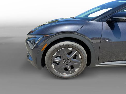 New 2026 Kia EV6 Light RWD image 9