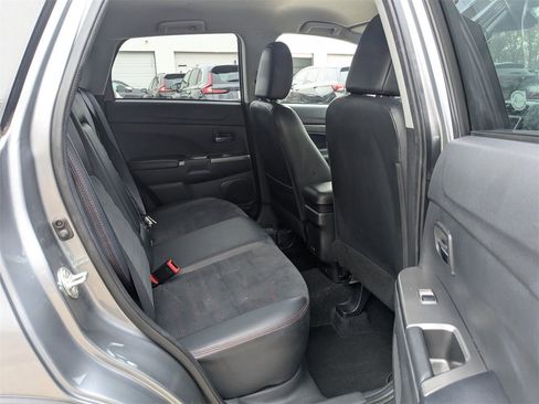 Used 2024 Mitsubishi Outlander Sport ES image 29