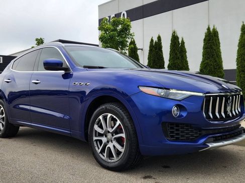 Used 2017 Maserati Levante w/ Luxury Package AWD/4WD image 6