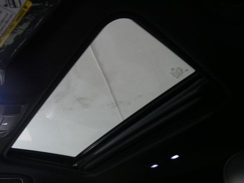 New 2025 MAZDA CX-5 Signature image 8