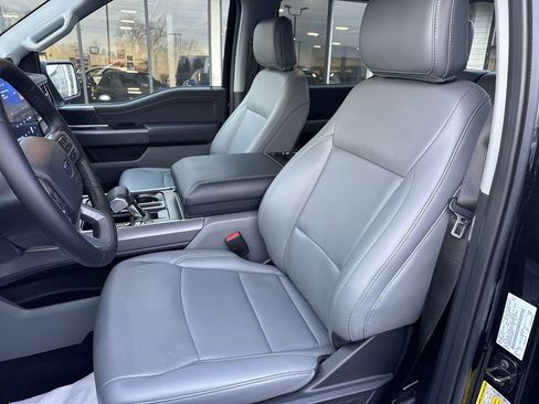 Used 2025 Ford F150 Lightning Flash image 13