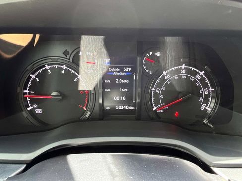 Used 2022 Toyota 4Runner SR5 image 36