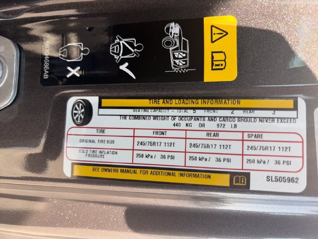 Certified 2025 Jeep Gladiator Sport AWD/4WD image 29