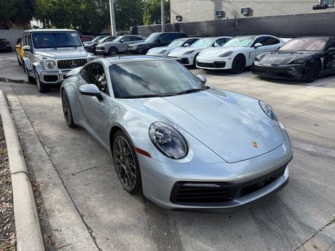 Used 2020 Porsche 911 Carrera 4S image 3