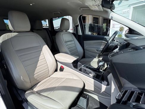 Used 2019 Ford Escape SEL AWD/4WD image 7