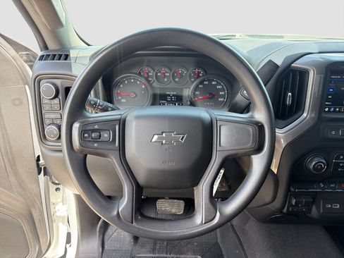 Used 2021 Chevrolet Silverado 1500 Custom Trail Boss AWD/4WD image 10