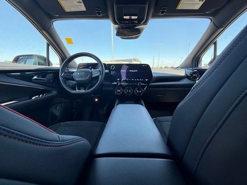 Used 2025 Chevrolet Blazer EV RS AWD/4WD image 25