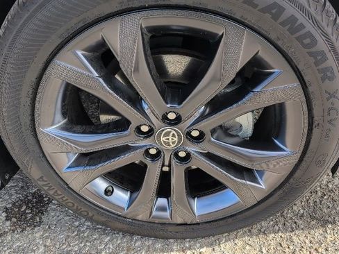 Used 2023 Toyota Sienna XSE image 24