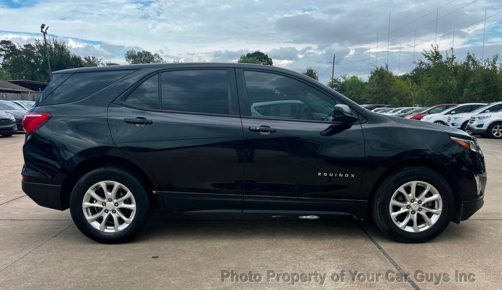 Used 2020 Chevrolet Equinox LS w/ LS Convenience Package FWD image 5