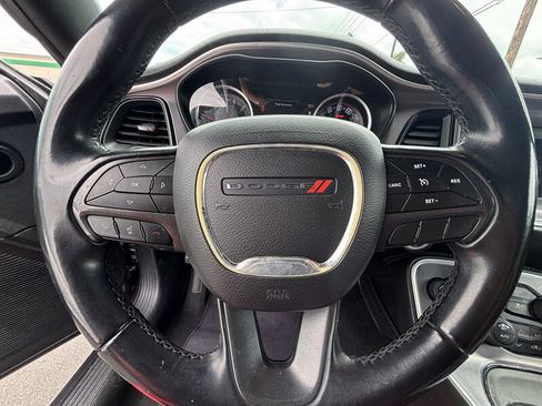Used 2019 Dodge Challenger SXT RWD image 19