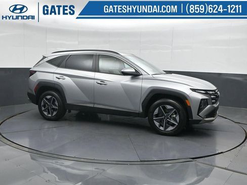 New 2026 Hyundai Tucson SEL image 1