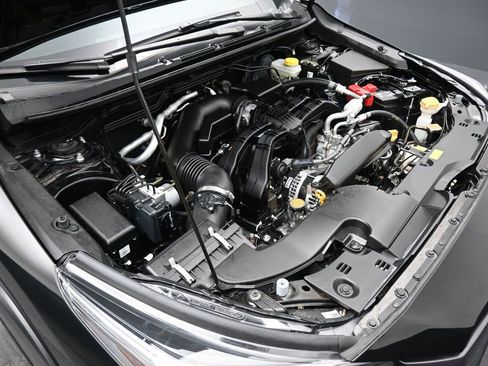 Used 2024 Subaru Crosstrek 2.5i Limited w/ Crosstrek Mirror Package image 44