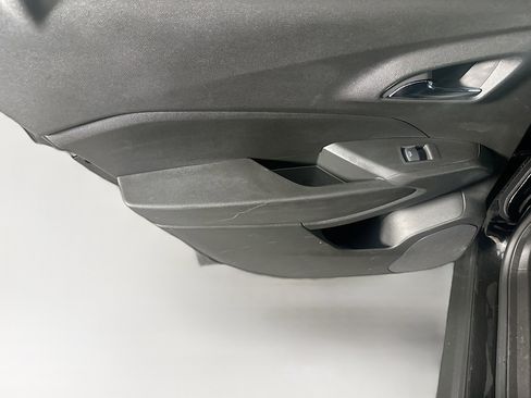 Used 2024 Chevrolet Trax RS w/ Driver Confidence Package image 25