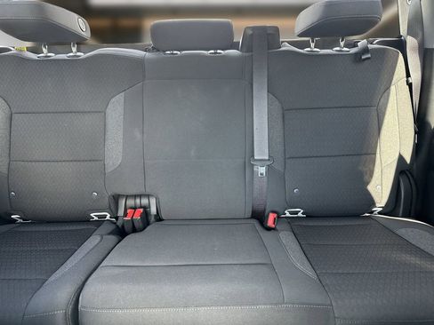 Used 2024 Chevrolet Silverado 2500 Custom w/ Custom Value Package image 12