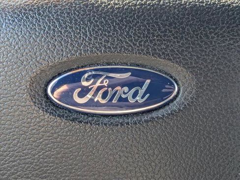 Used 2015 Ford F150 Lariat w/ Equipment Group 502A Luxury image 13