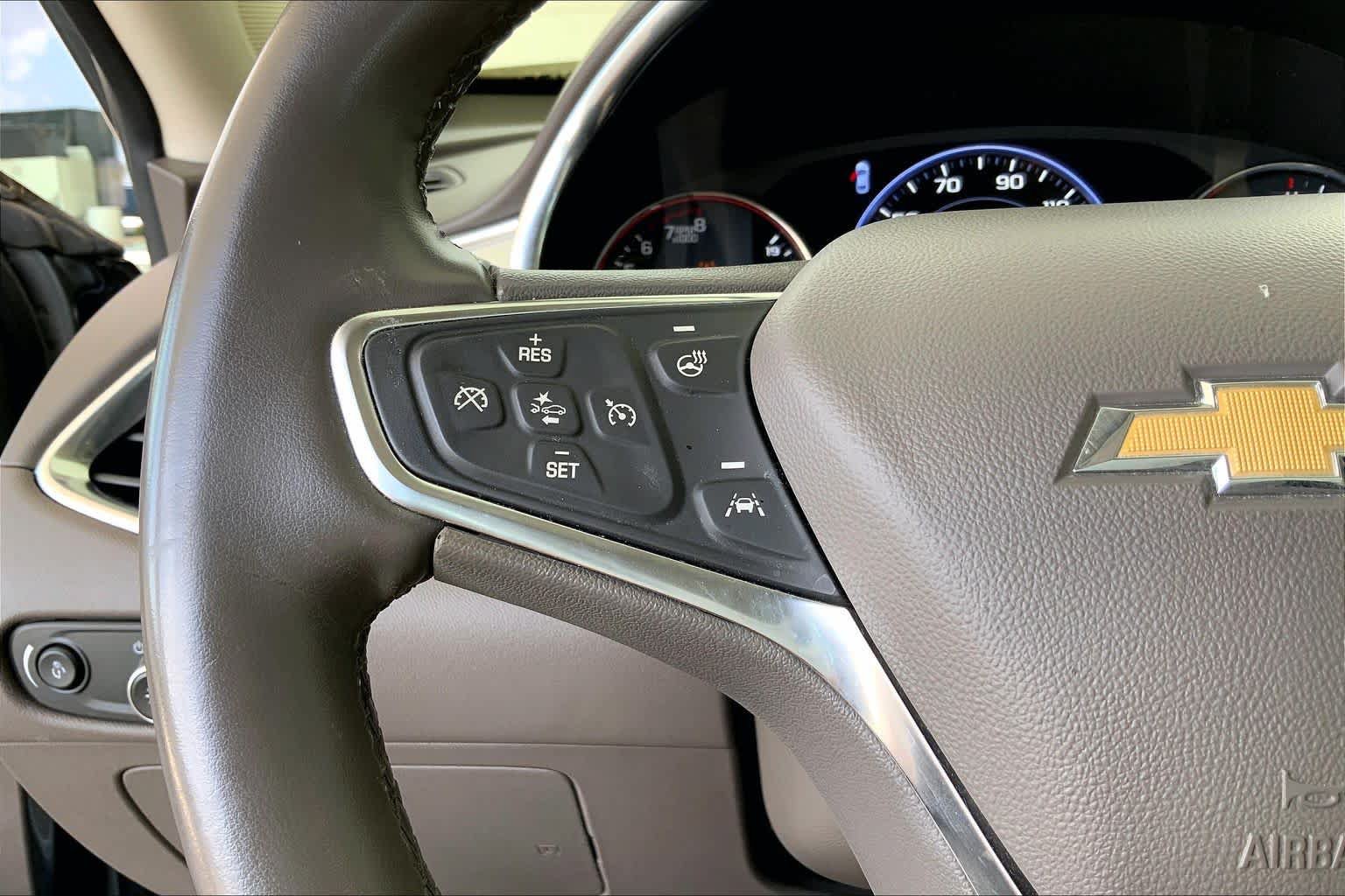 Used 2024 Chevrolet Malibu LT FWD image 23