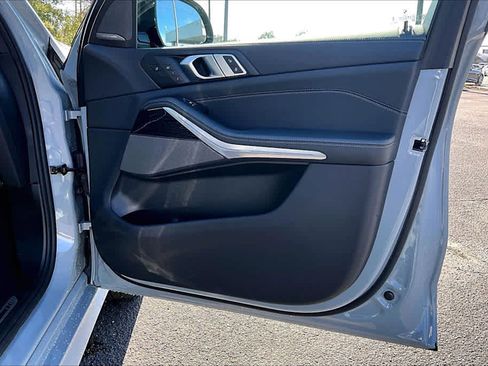 Used 2025 BMW X5 xDrive40i image 31