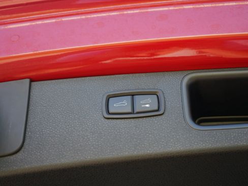 Used 2017 Porsche Macan S image 40